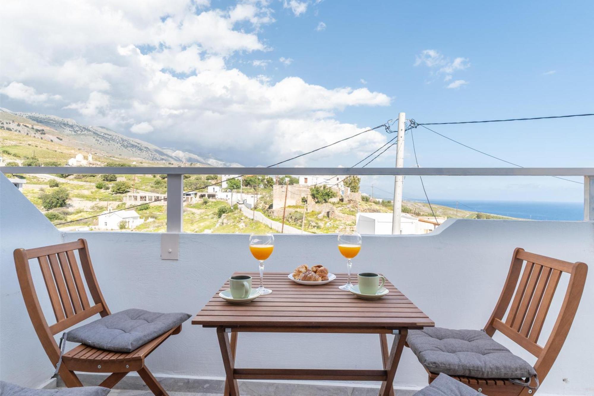 Avra Sfakia Apartments Khora Sfakion Exterior photo