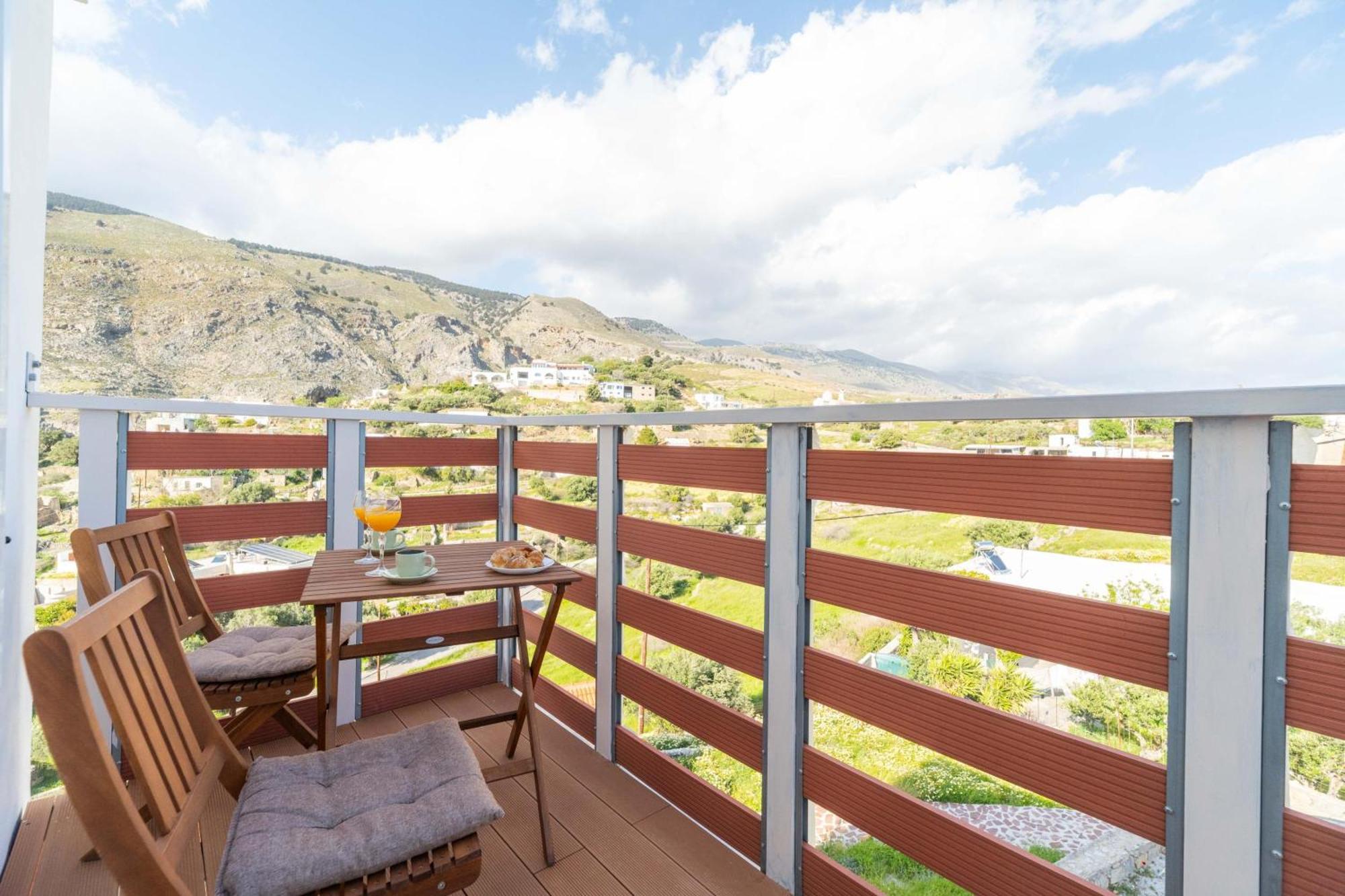 Avra Sfakia Apartments Khora Sfakion Exterior photo